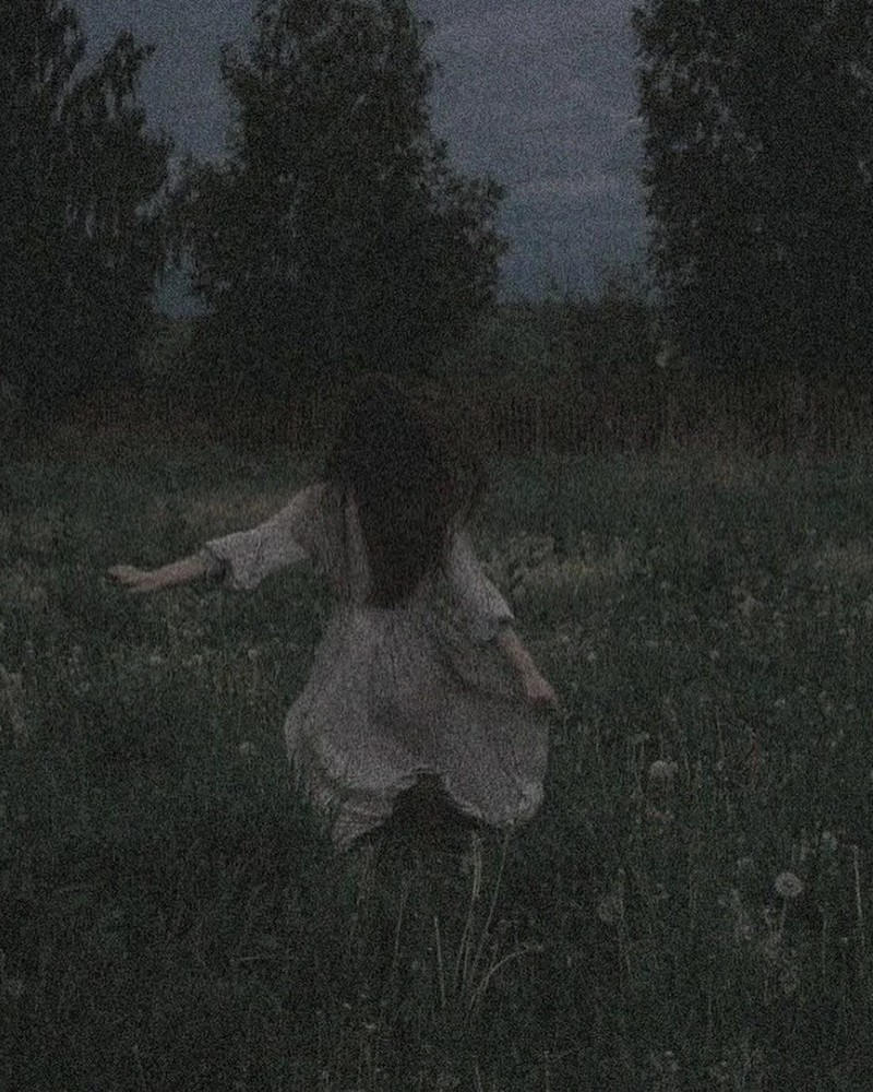 alone sad girl dp for facebook 17