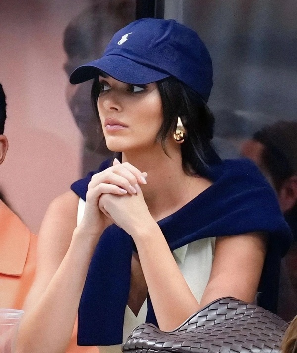 attitude cap girl dp 9