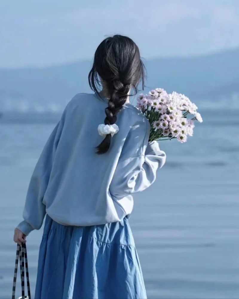 back pic of girl for dp 5