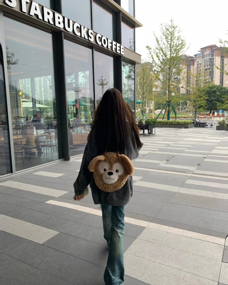 back pic of girl for dp 10