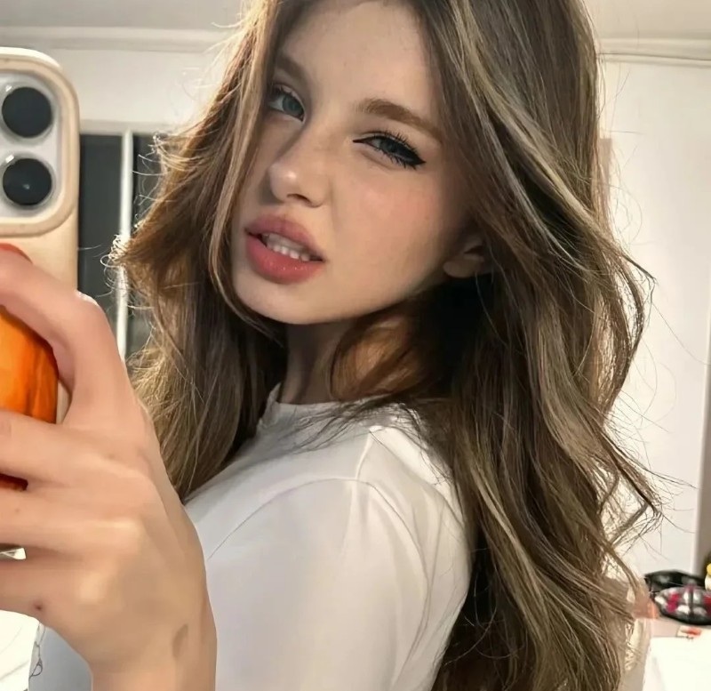 beautiful girl dp for instagram 43