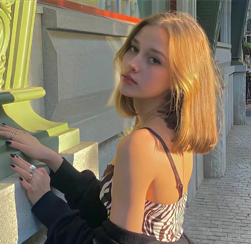 beautiful girl dp for instagram 46