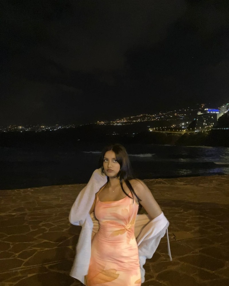 bindas girl dp 3