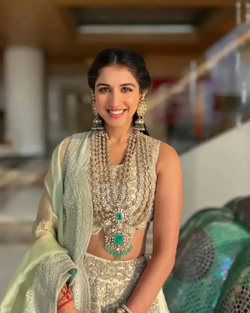bindas girl dp 32