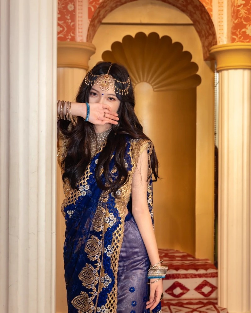 bindas girl dp 40