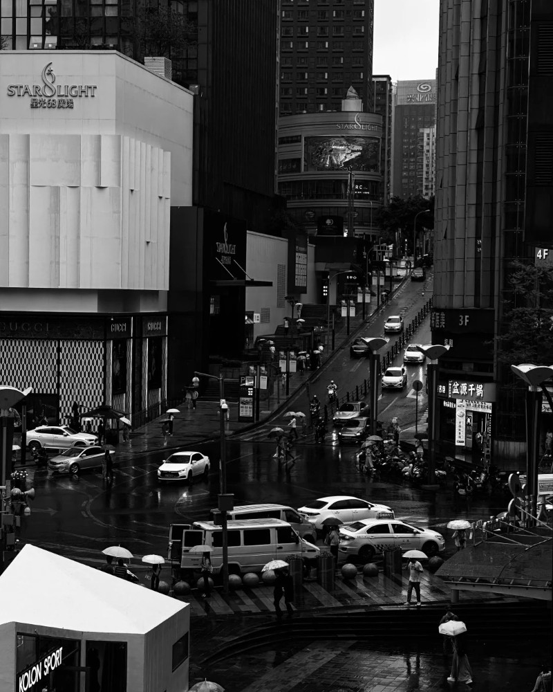 black and white dp 10