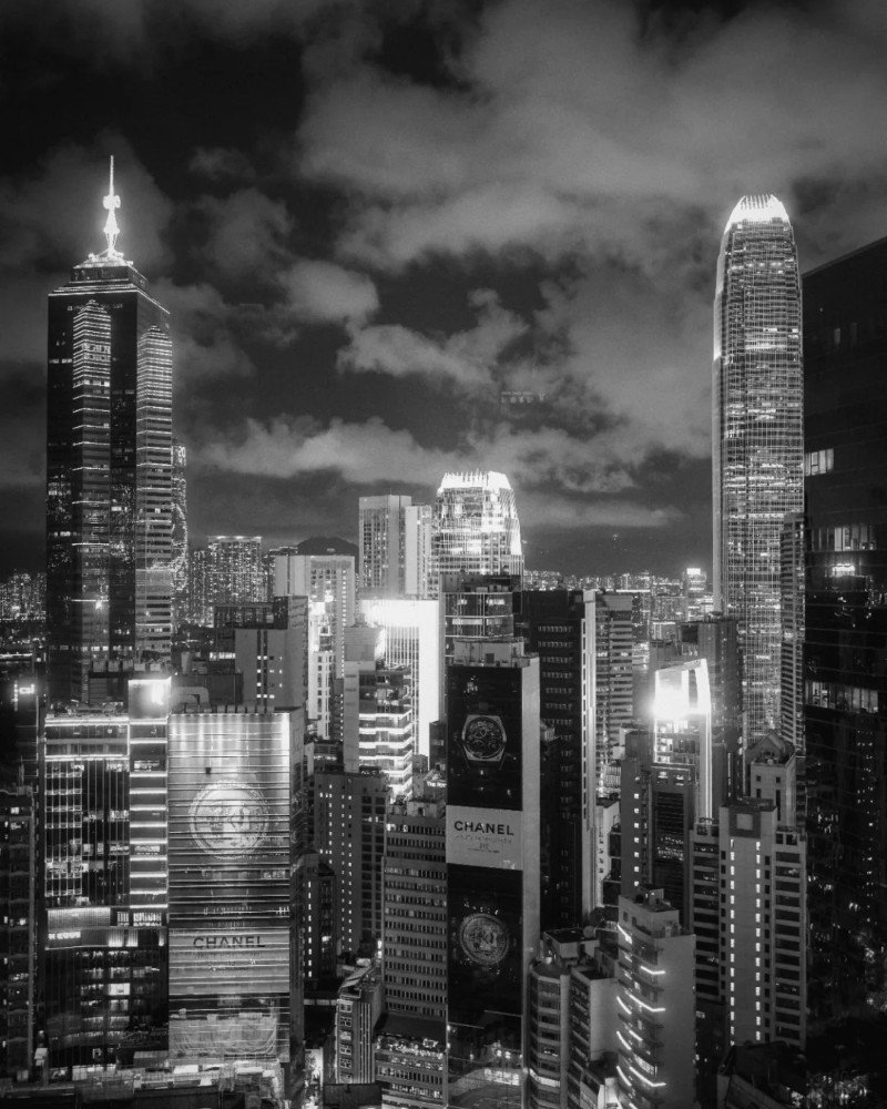 black and white dp 23