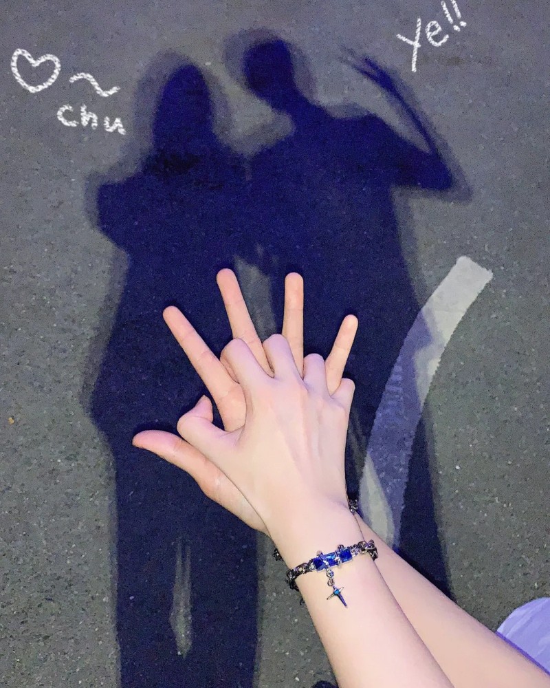couple hand dp for whatsapp