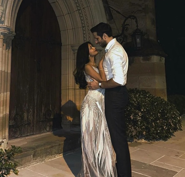 cute couple pic dp 39