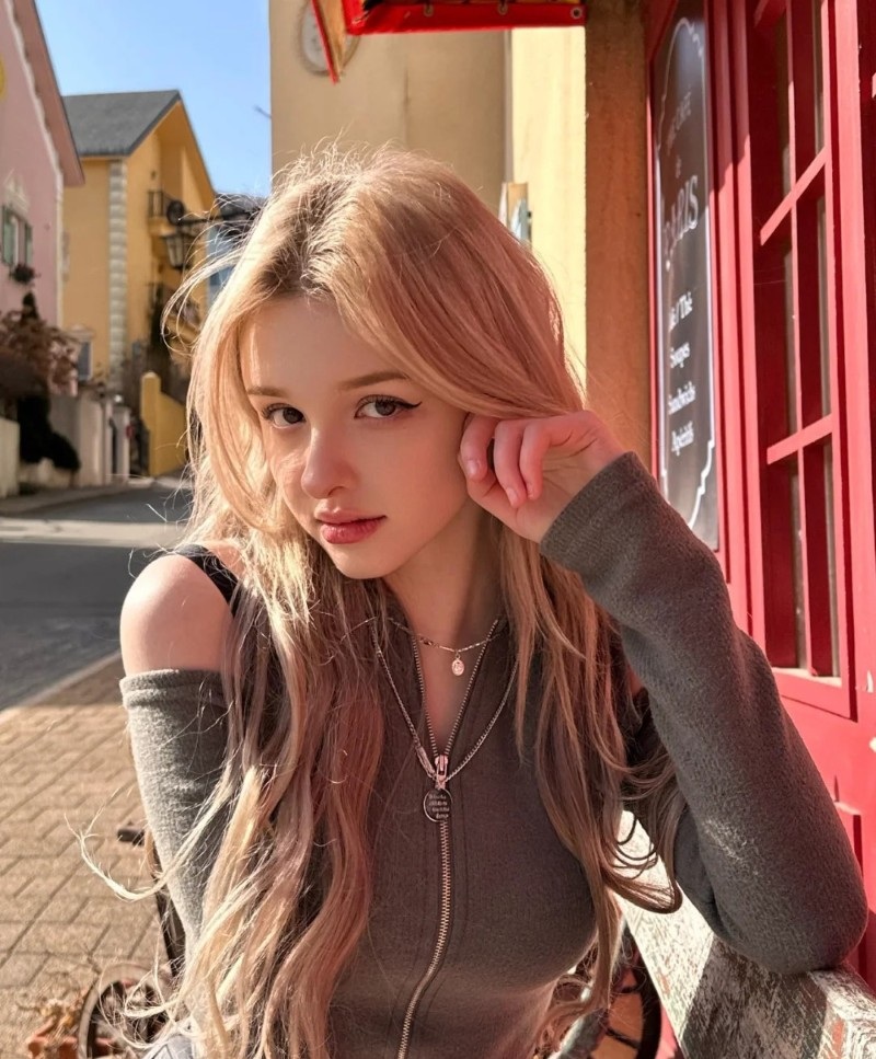 cute girls dp for fb 10