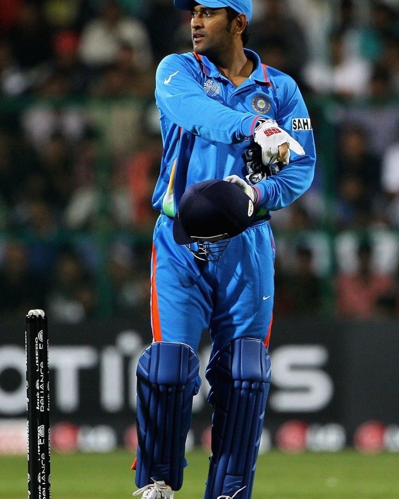 dhoni dp 10