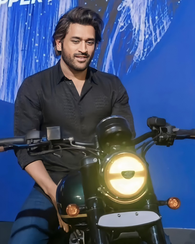 dhoni dp 22