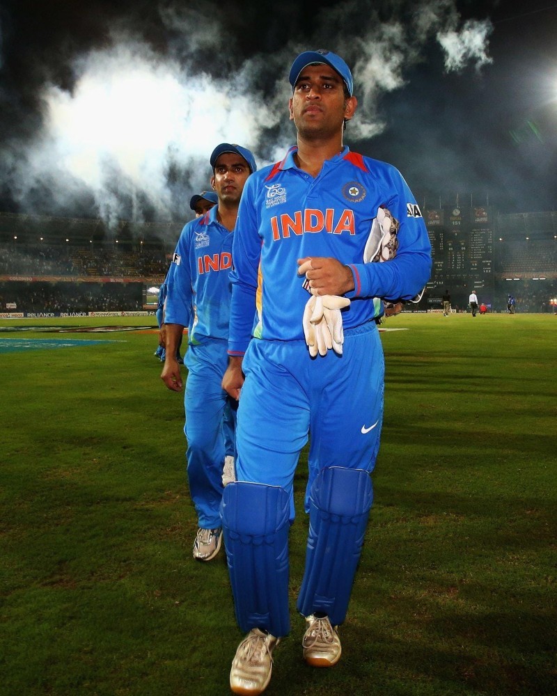 dhoni dp 23 