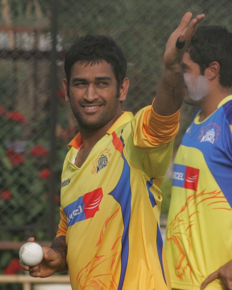 dhoni dp 24