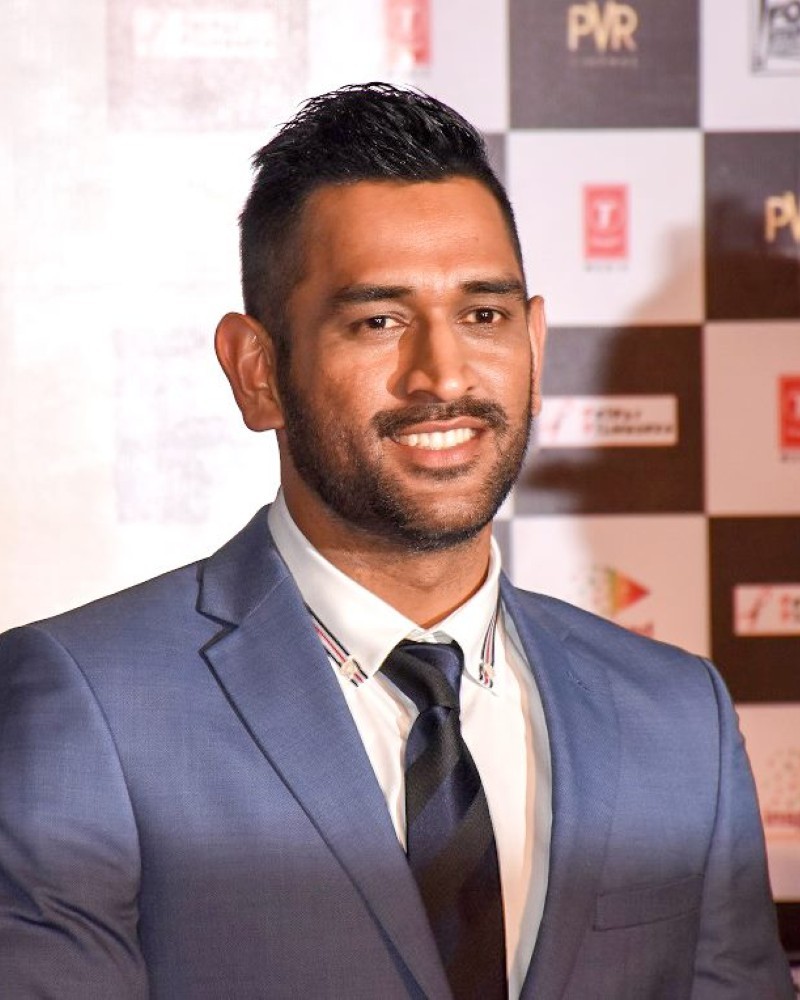 dhoni dp 33