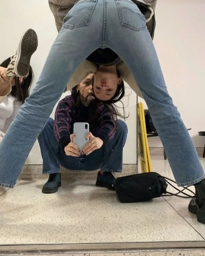 friends group dp funny 12