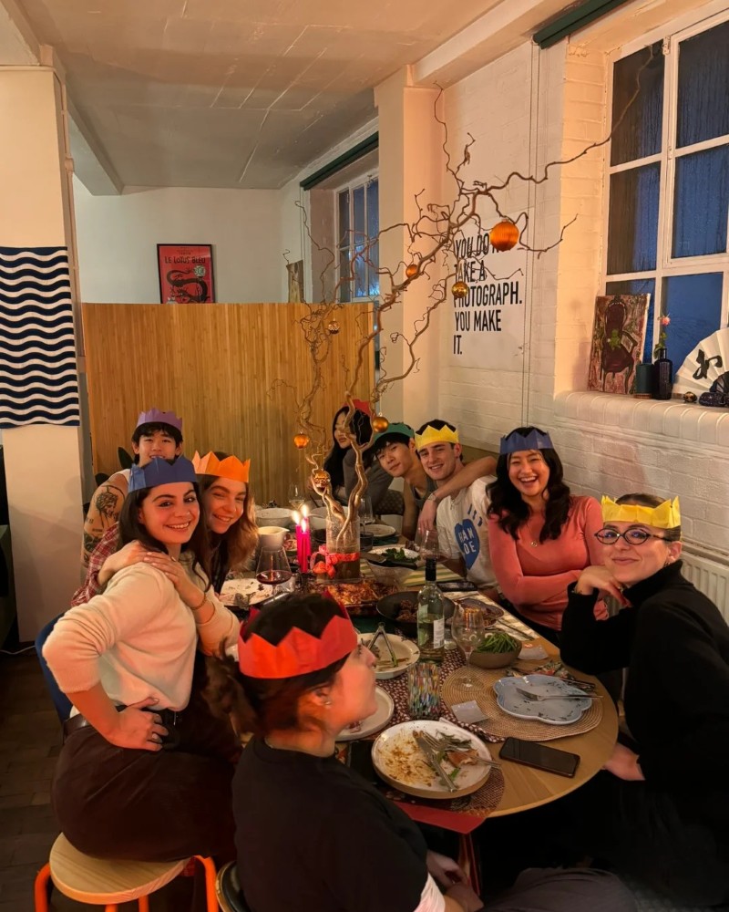 friends group dp funny 25