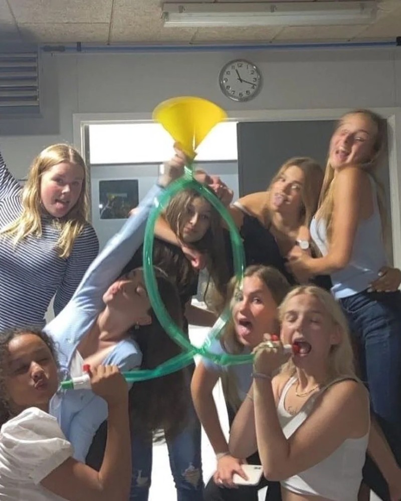 friends group dp funny 4
