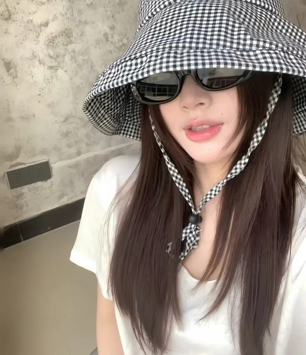 hidden face girls dp