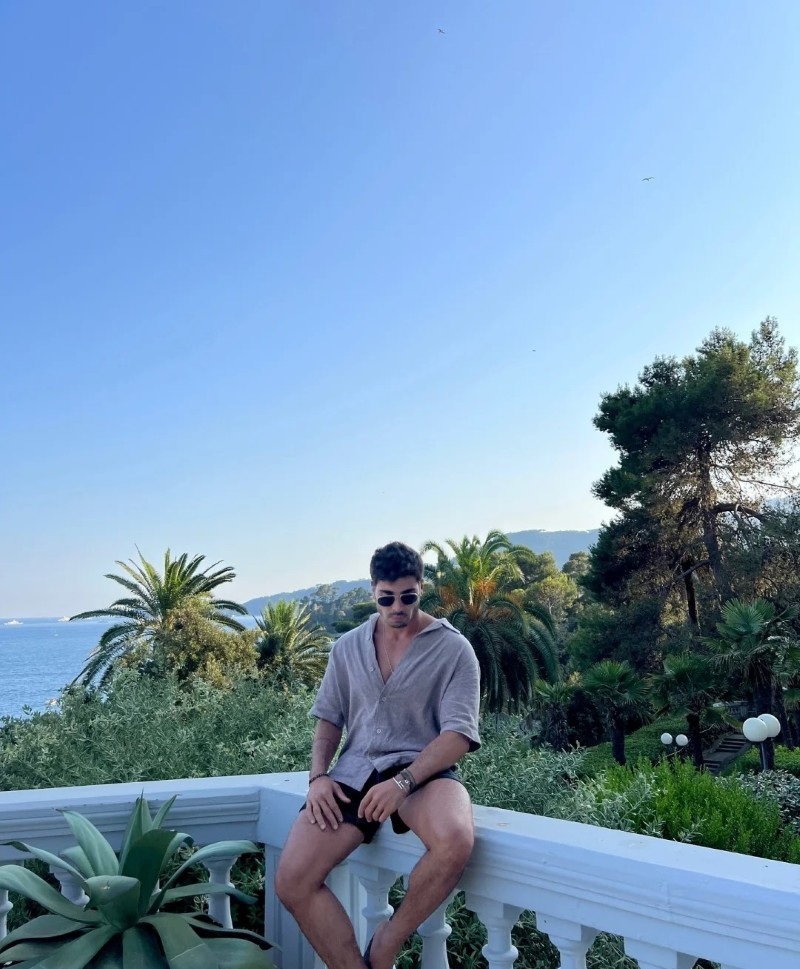 hot boy dp 13