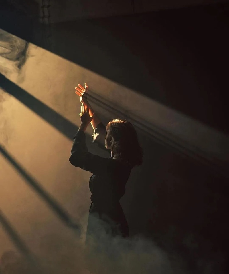 lonely girl dp 8