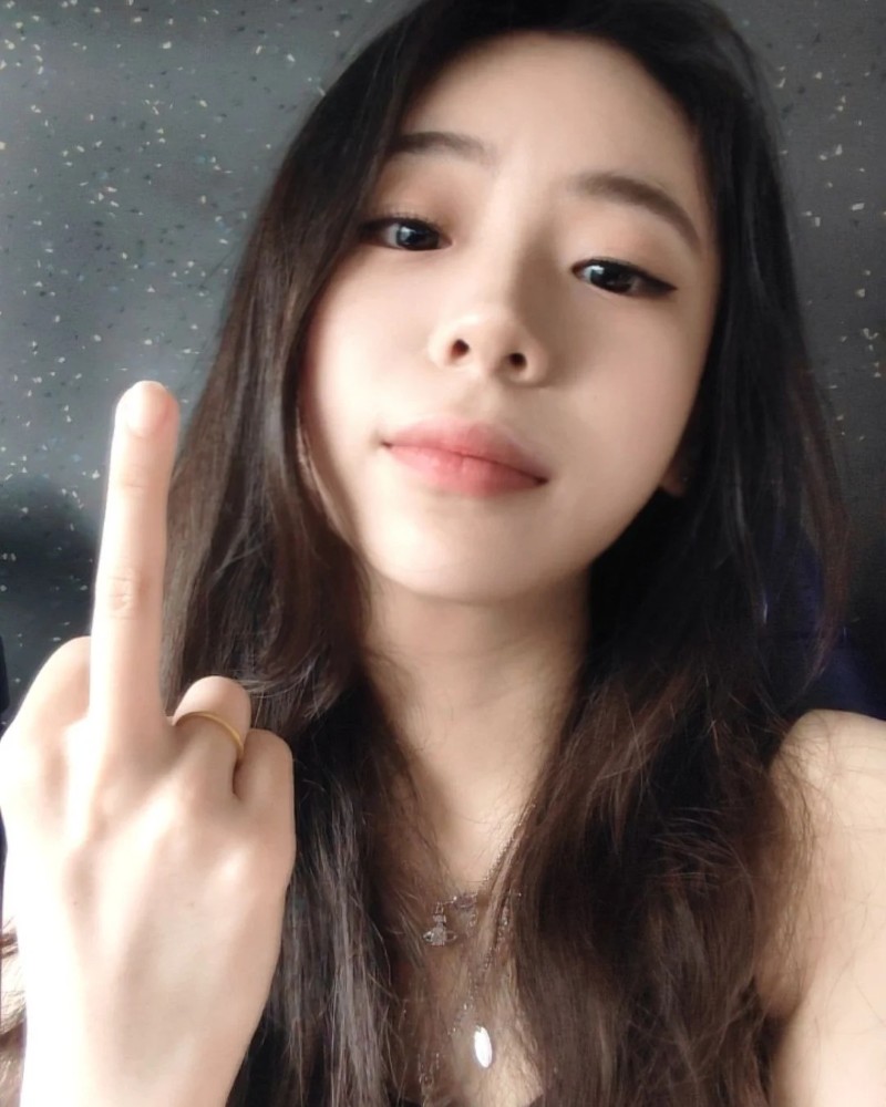 middle finger dp 19