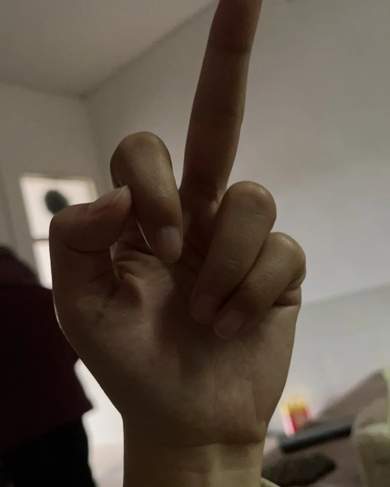 middle finger dp 3