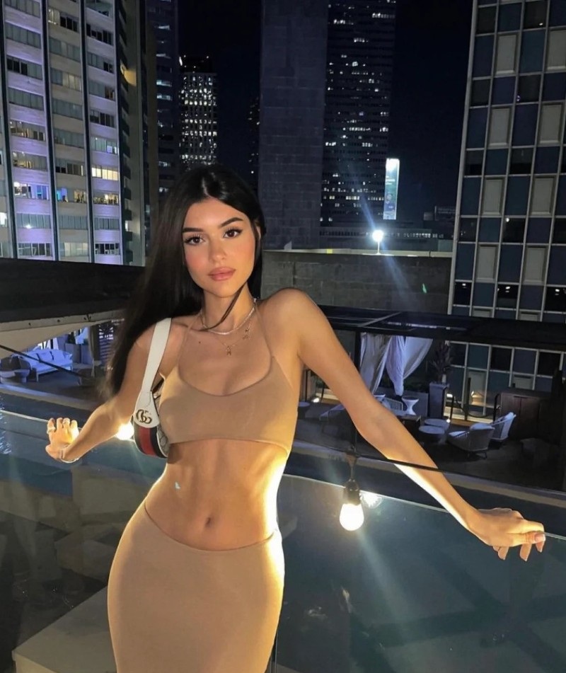 sexy girl dp 4