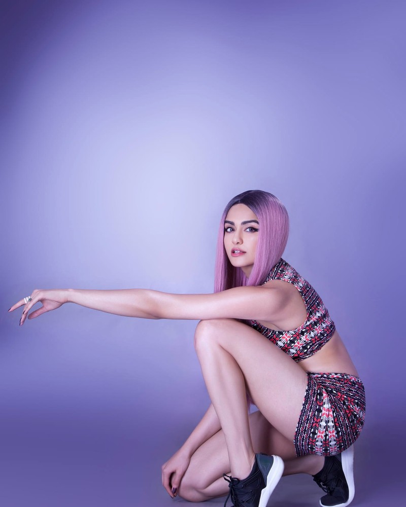 adah sharma sexy pics 17