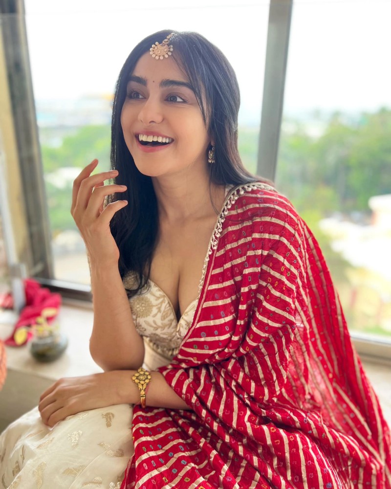 adah sharma sexy pics 33