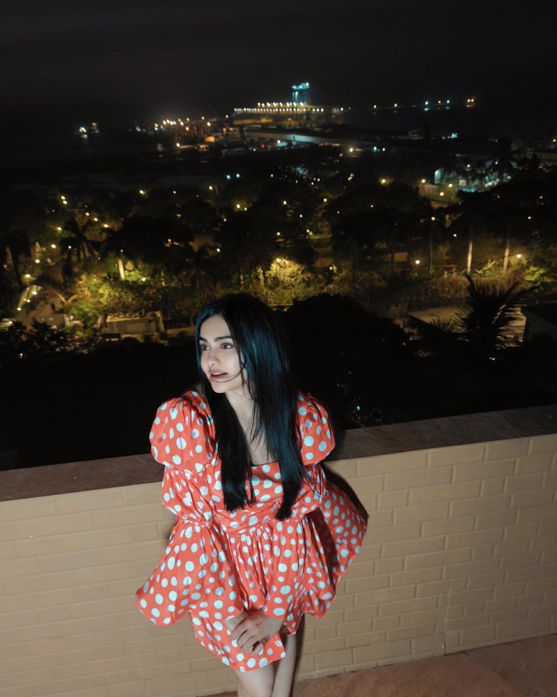 adah sharma sexy pics 34