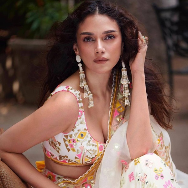 aditi rao hydari sexy pics 20