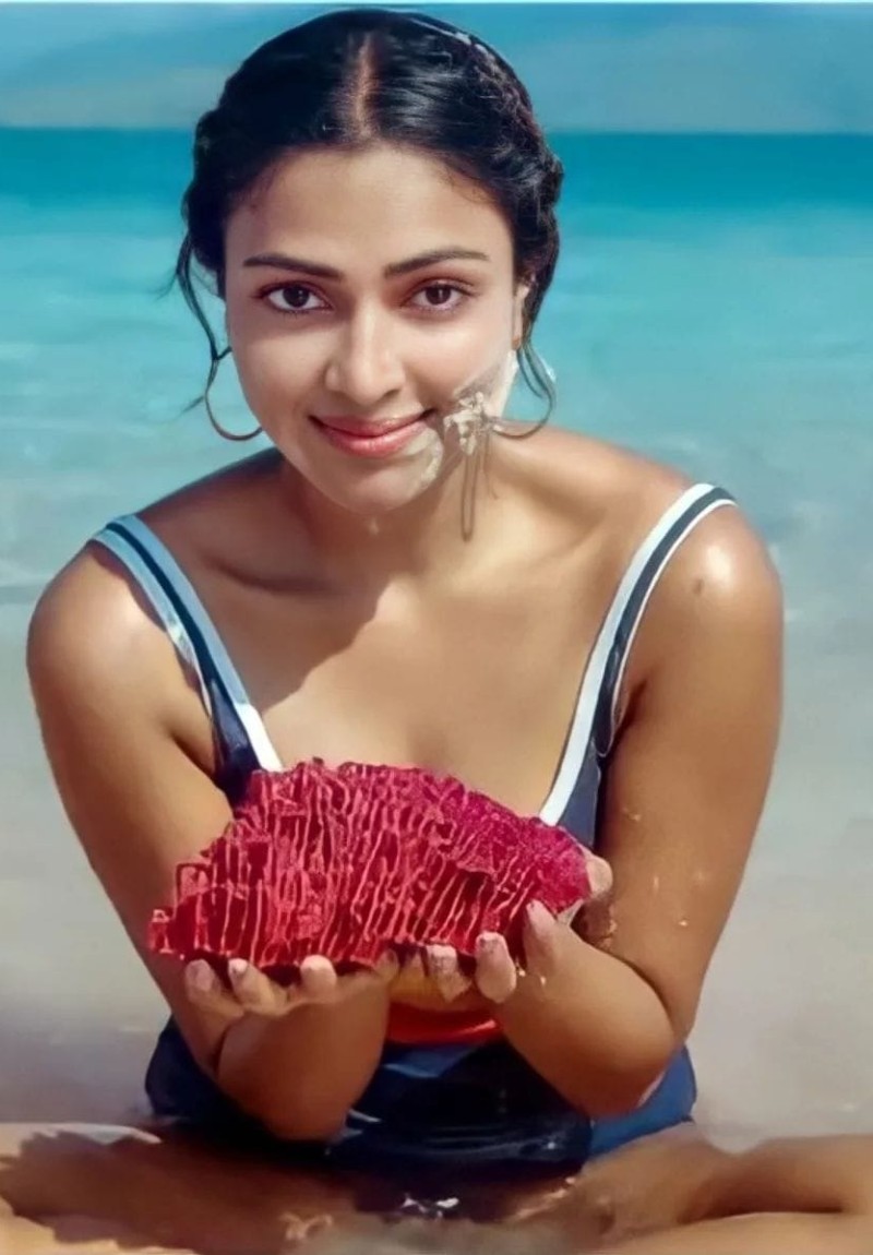 amala paul sexy pic 14