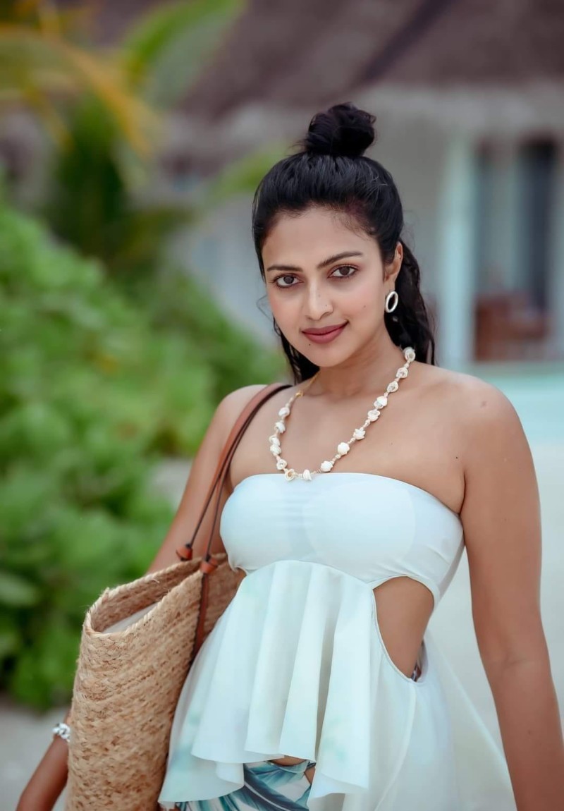 amala paul sexy pic 21