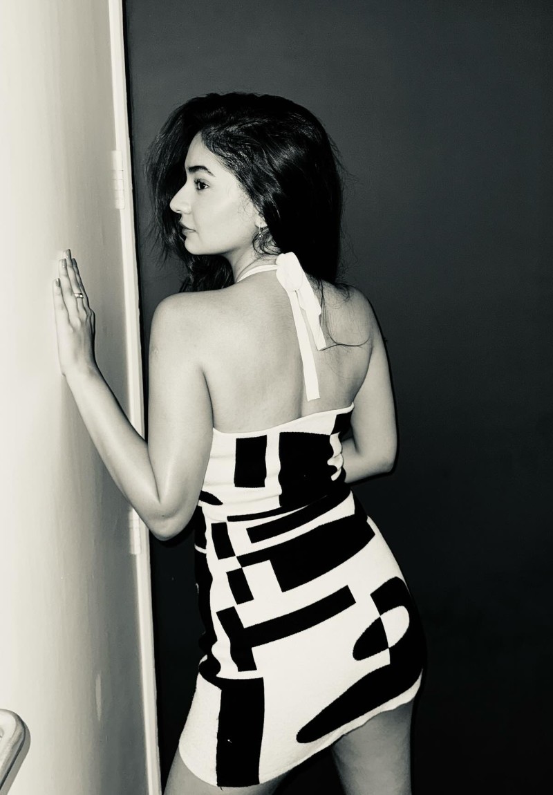 anushka sen sexy pic 12