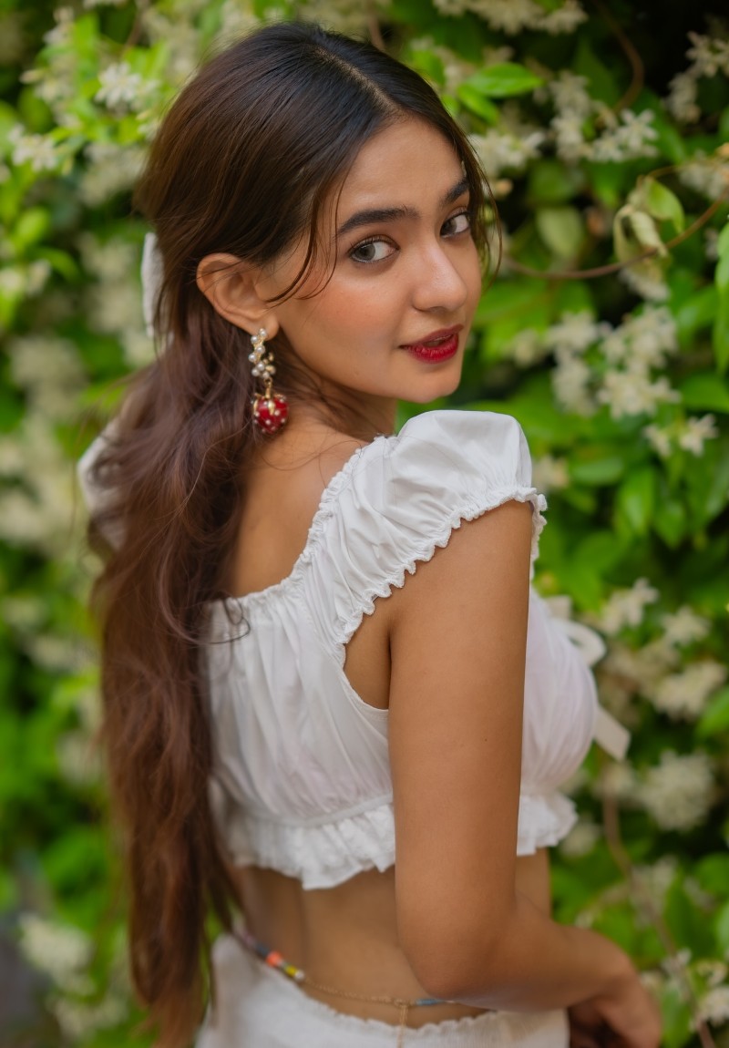 anushka sen sexy pic 36