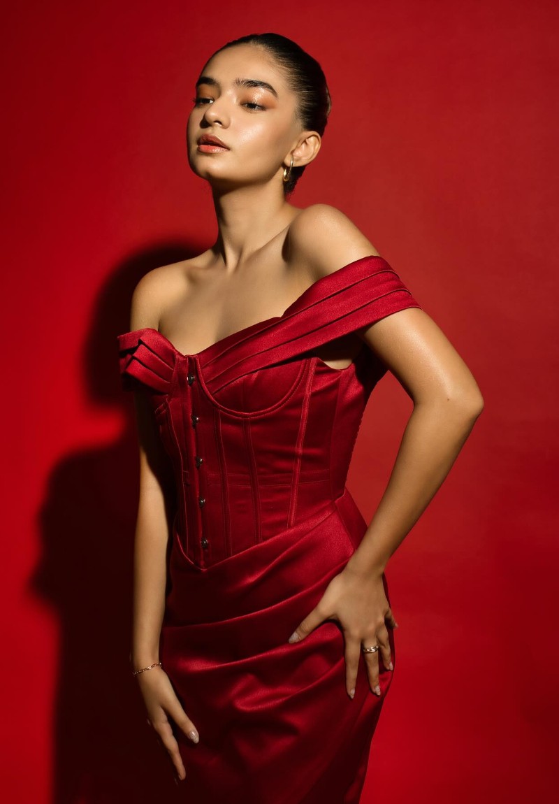 anushka sen sexy pic 7