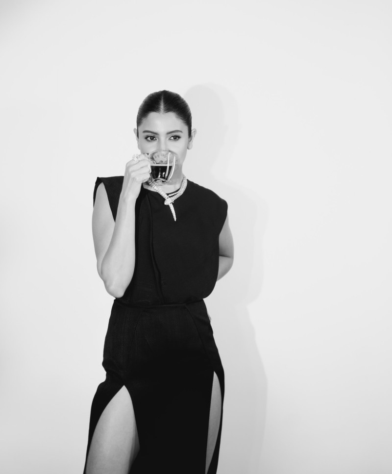 anushka sharma sexy pics 26
