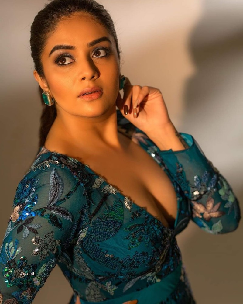 bollywood actress sexy pics 18