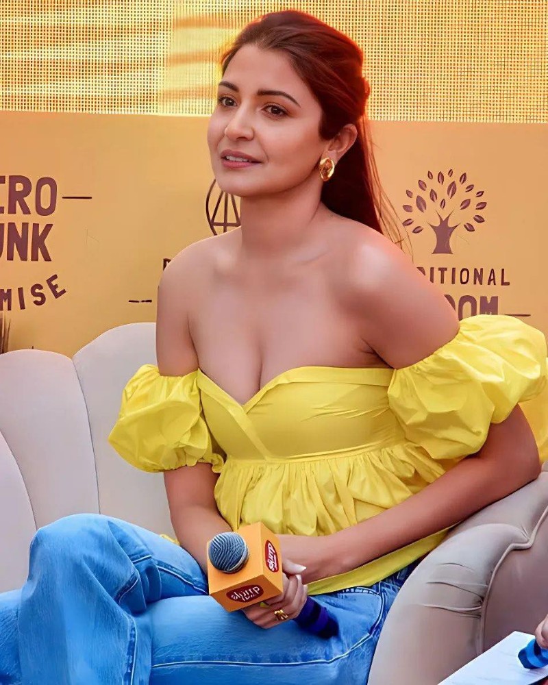 bollywood actress sexy pics 6