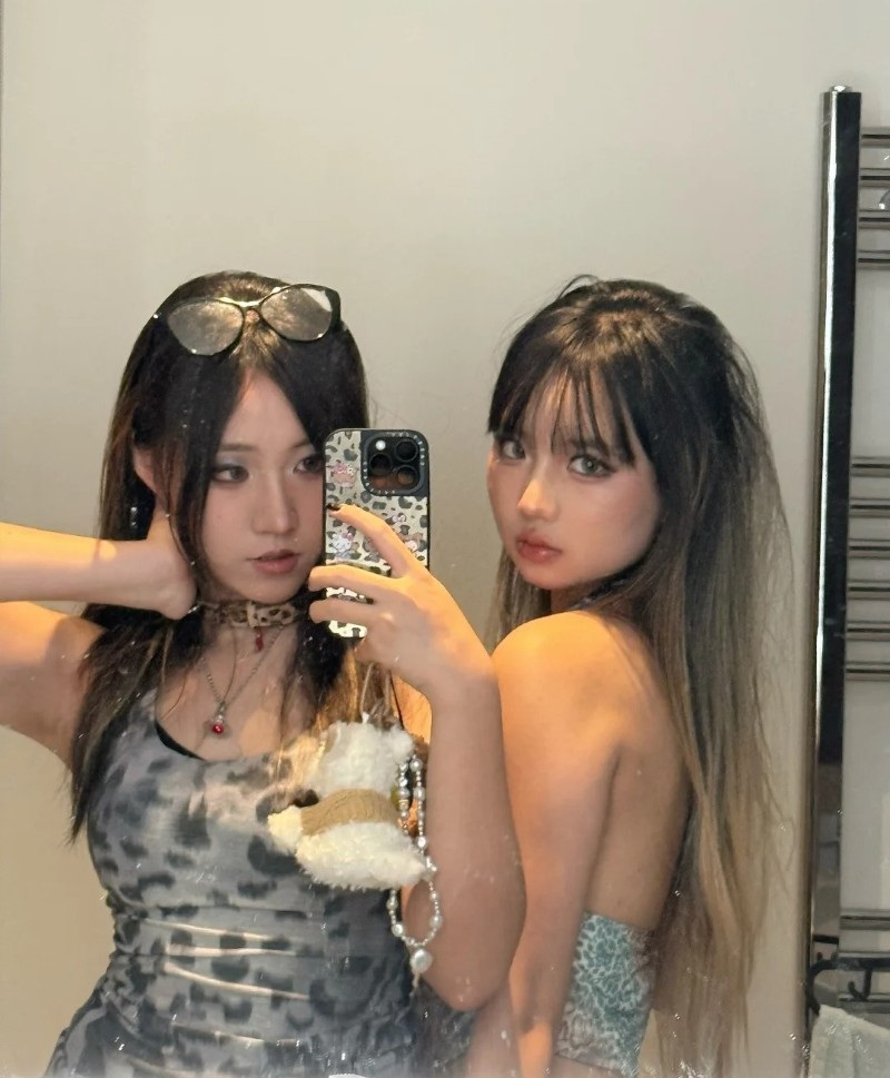 cute 2 best friends 17