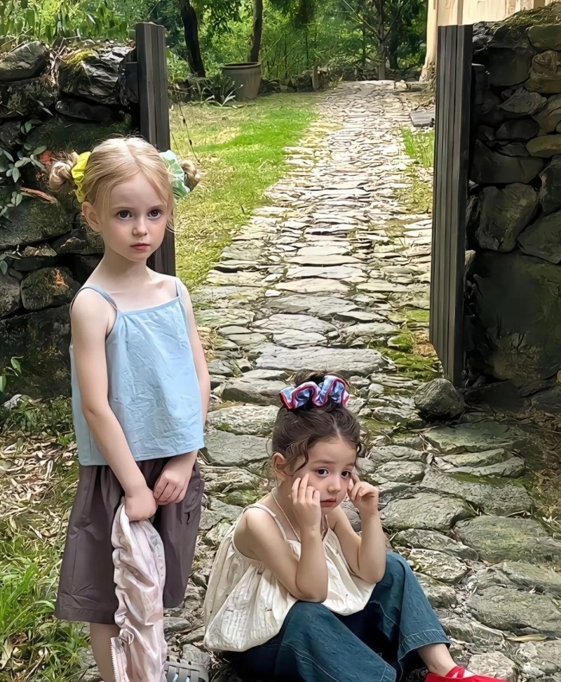 cute 2 best friends 30