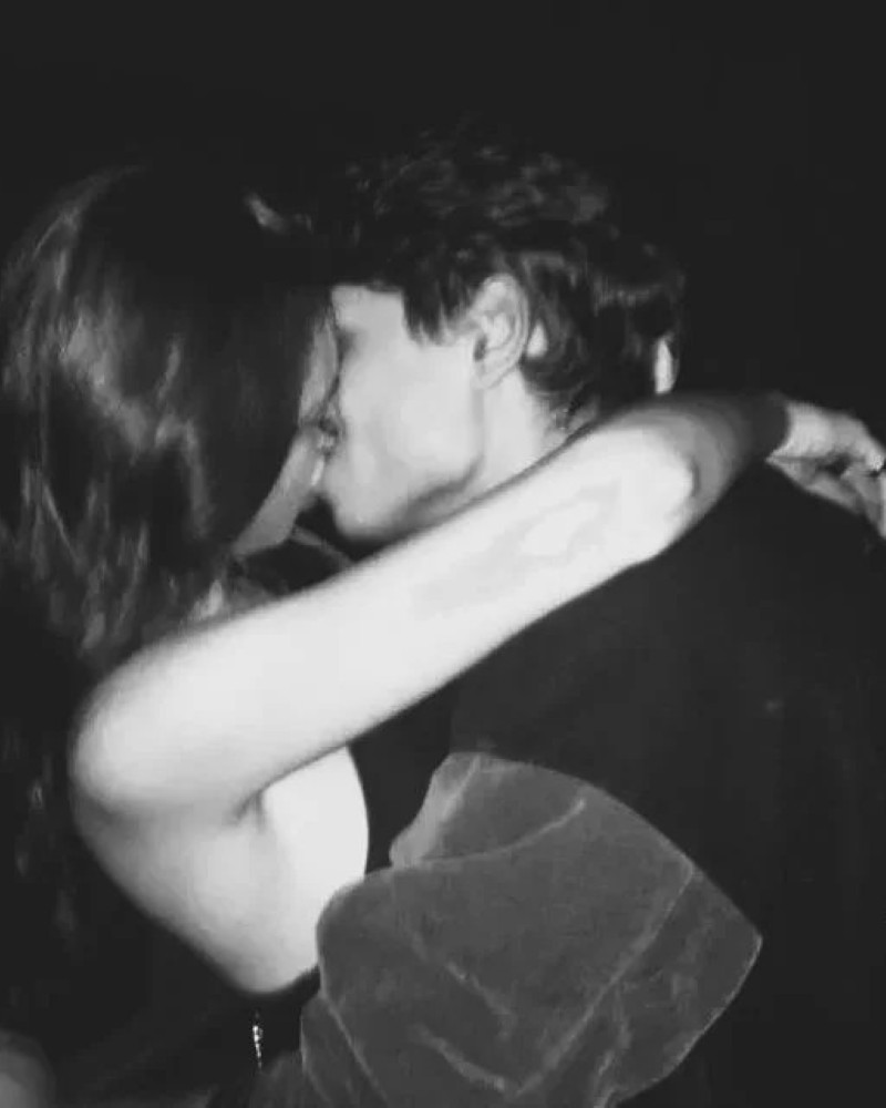 cute kiss 25
