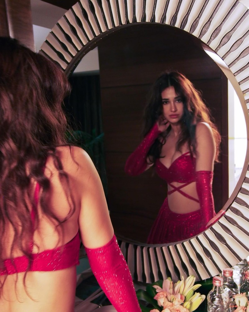 disha patani sexy pics 14