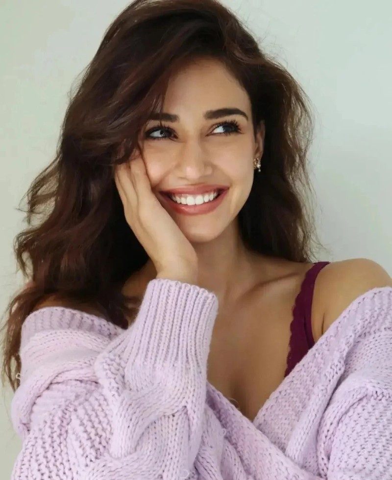 disha patani sexy pics 30