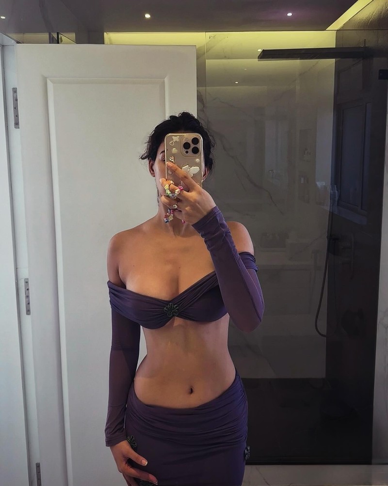 disha patani sexy pics 8