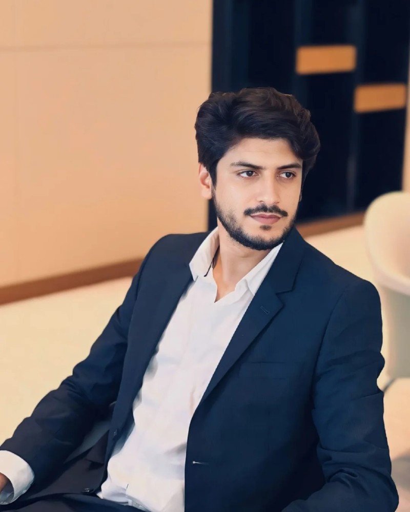 handsome boy pic 1
