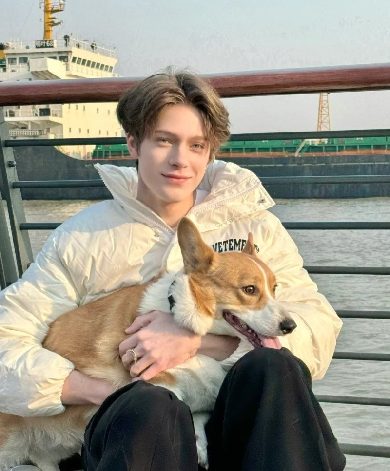 handsome boy pic 18 years old 22