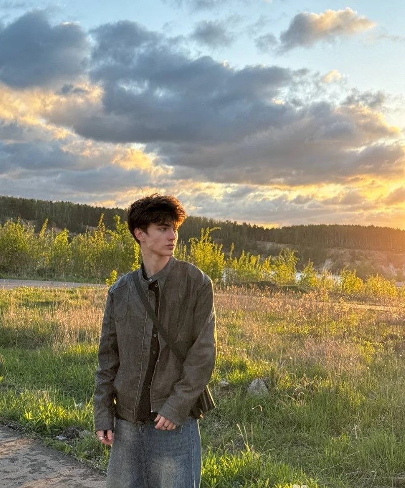 handsome boy pic 18 years old 39