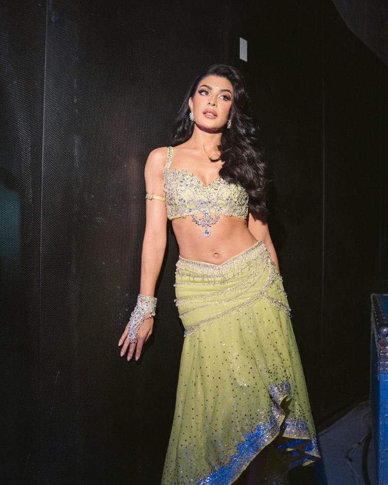 jacqueline fernandez sexy pics 11